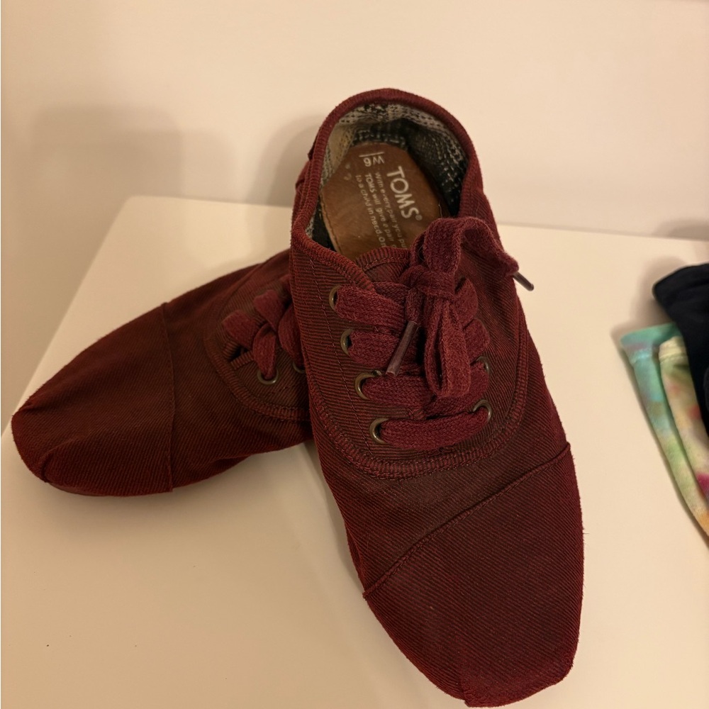 TOMS Maroon Canvas Footwear
